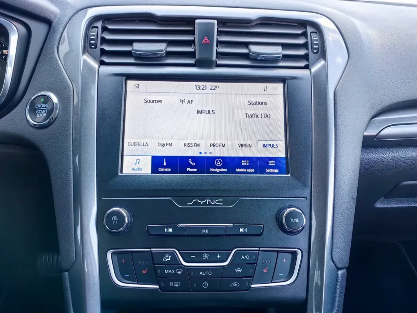 Cumpara/ Vinde online Ford Mondeo 2021 SH, la cel mai bun pret pentru tine!