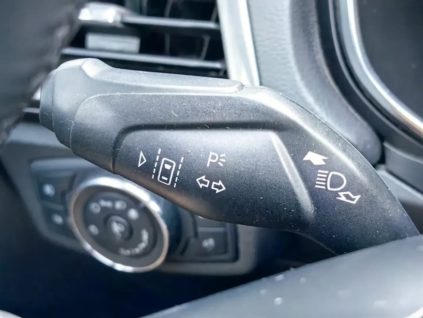 Cumpara/ Vinde online Ford Mondeo 2021 SH, la cel mai bun pret pentru tine!