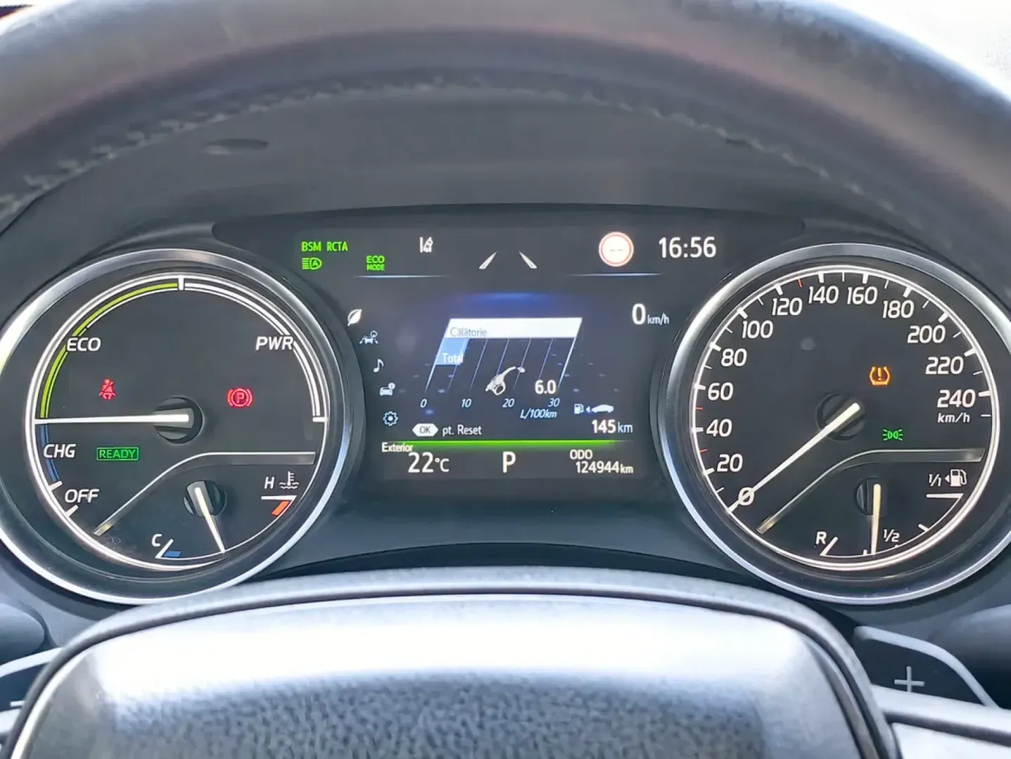 Cumpara/ Vinde online Toyota Camry 2023 SH, la cel mai bun pret pentru tine!