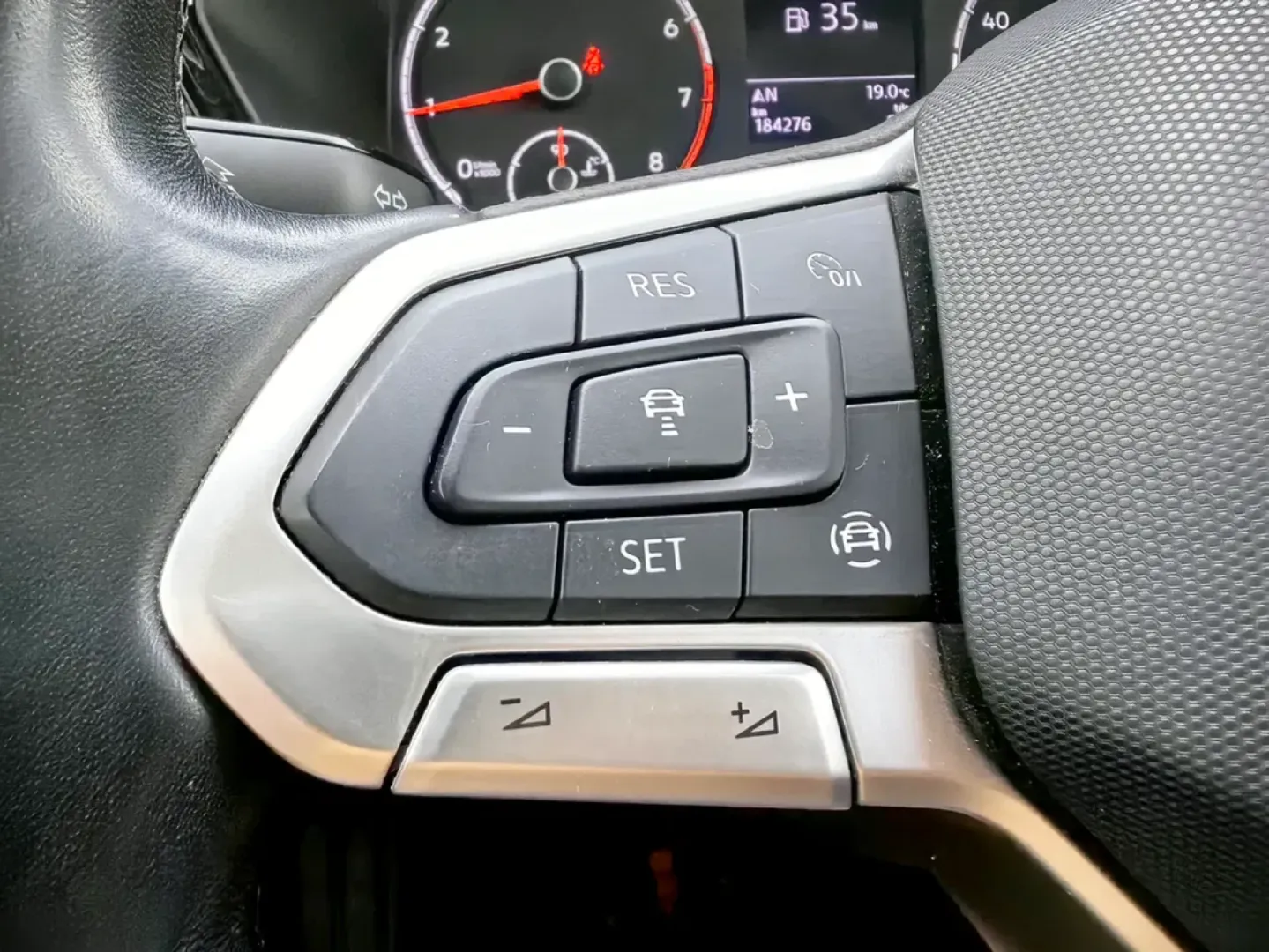 Cumpara/ Vinde online Volkswagen T-Cross 2021 SH, la cel mai bun pret pentru tine!