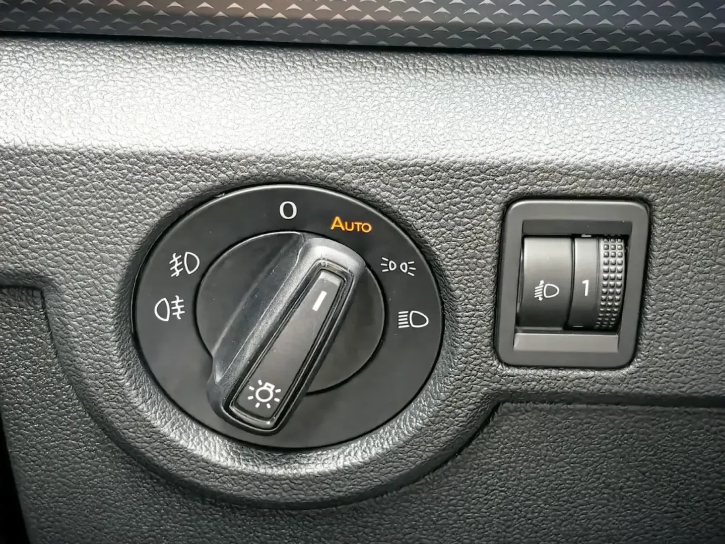 Cumpara/ Vinde online Volkswagen T-Cross 2021 SH, la cel mai bun pret pentru tine!