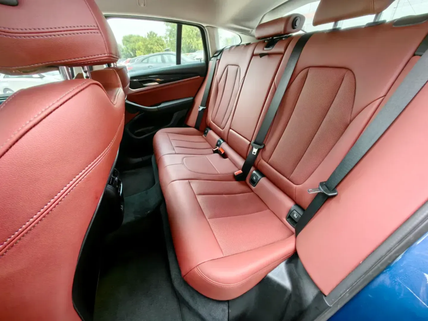 Cumpara/ Vinde online BMW X4 2022 SH, la cel mai bun pret pentru tine!