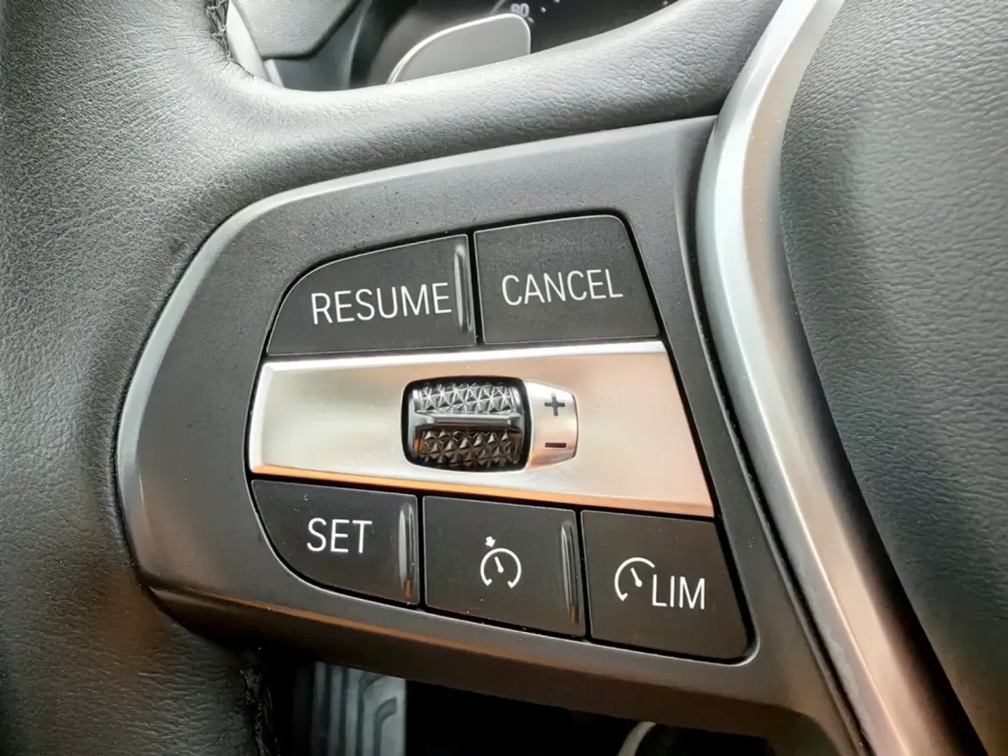 Cumpara/ Vinde online BMW X4 2022 SH, la cel mai bun pret pentru tine!