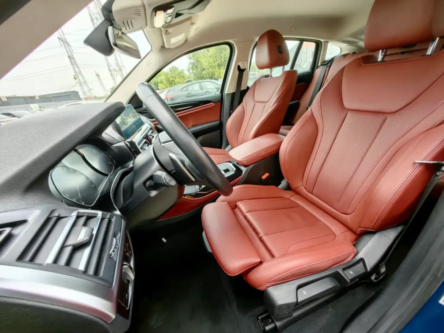 Cumpara/ Vinde online BMW X4 2022 SH, la cel mai bun pret pentru tine!