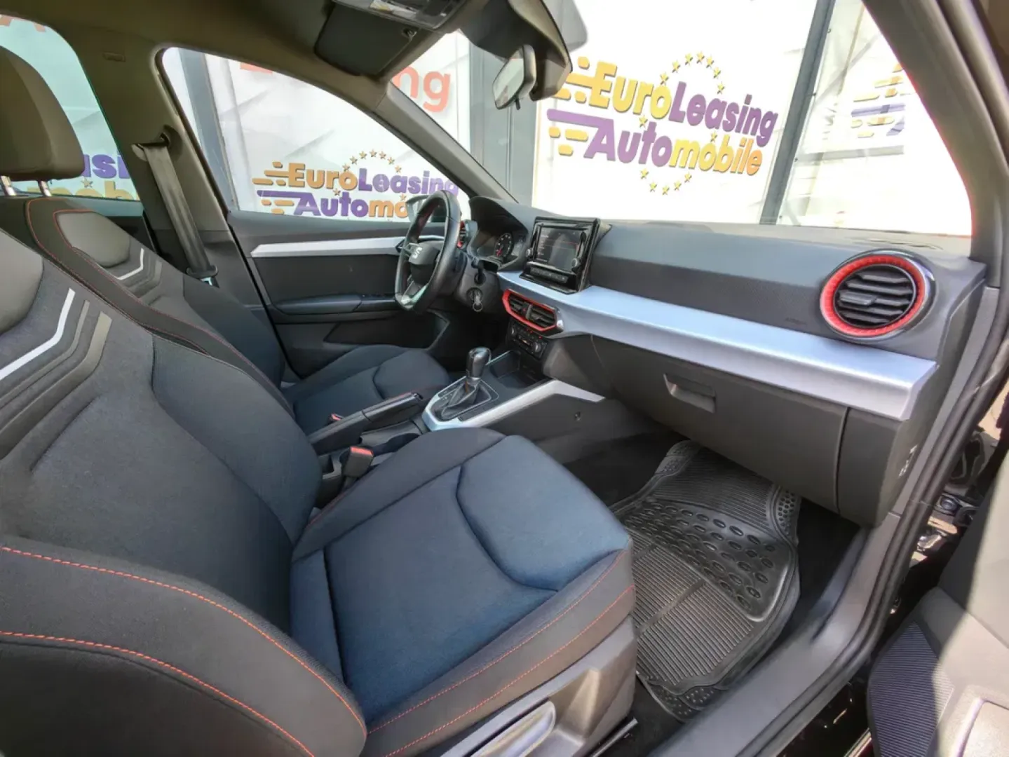 Cumpara/ Vinde online Seat Arona 2023 SH, la cel mai bun pret pentru tine!