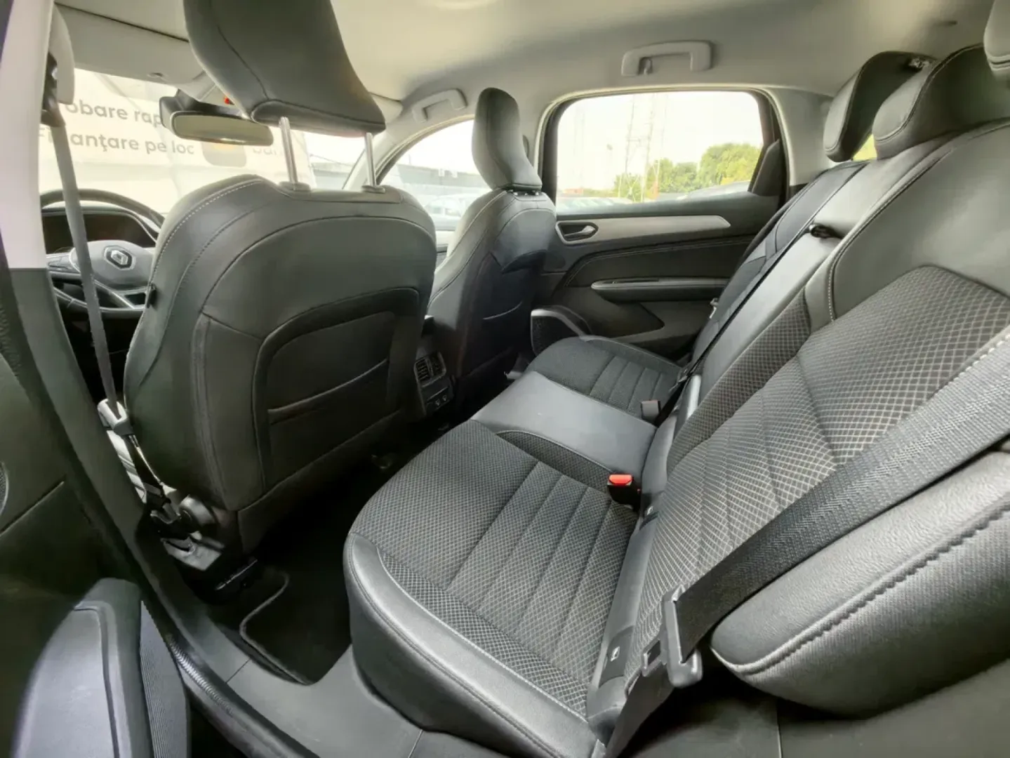 Cumpara/ Vinde online Renault  Arkana 2022 SH, la cel mai bun pret pentru tine!