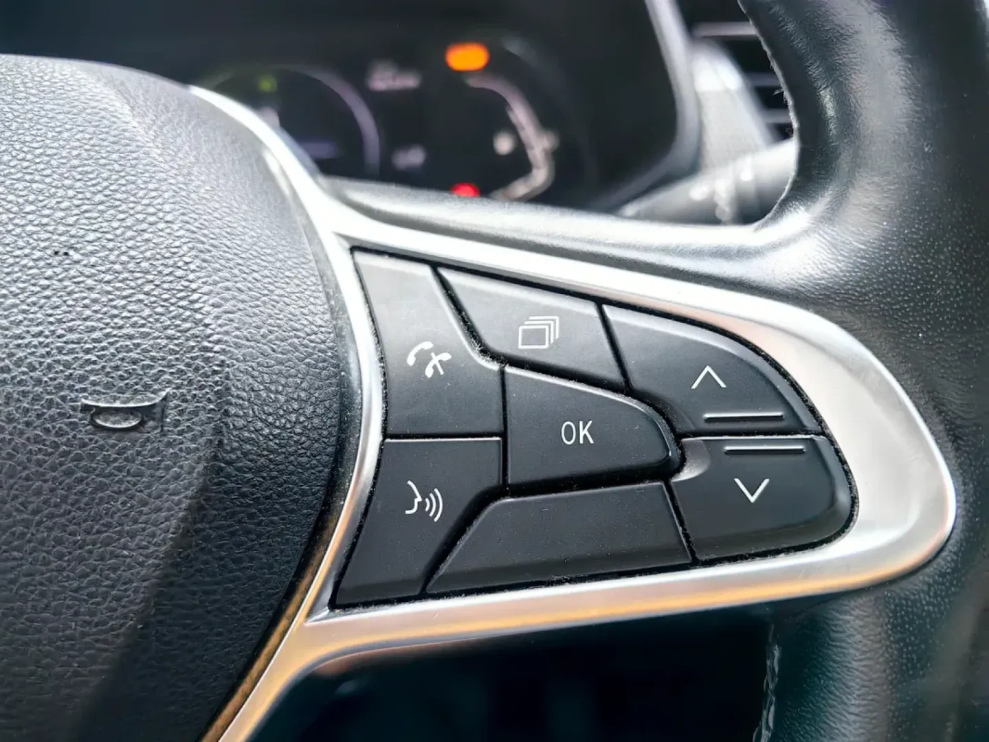 Cumpara/ Vinde online Renault  Arkana 2022 SH, la cel mai bun pret pentru tine!