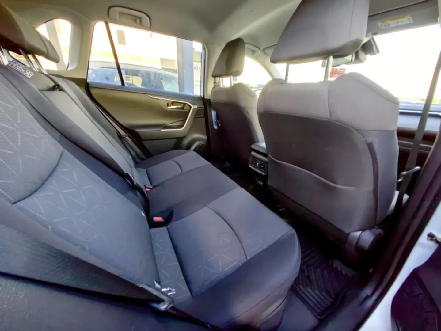 Cumpara/ Vinde online Toyota RAV 4 2022 SH, la cel mai bun pret pentru tine!