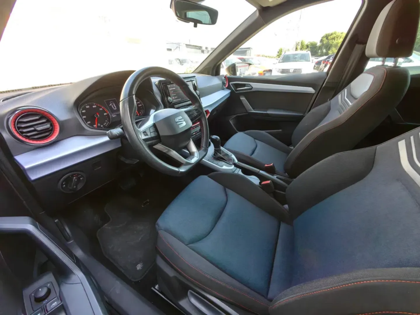 Cumpara/ Vinde online Seat Arona 2023 SH, la cel mai bun pret pentru tine!