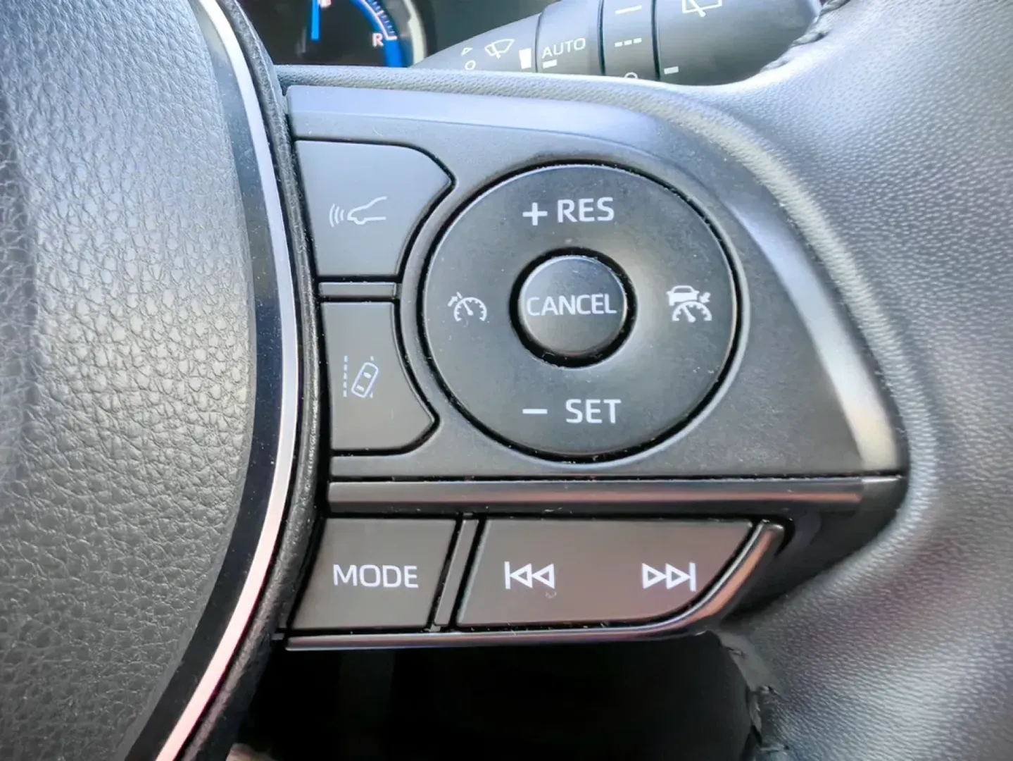 Cumpara/ Vinde online Toyota RAV 4 2022 SH, la cel mai bun pret pentru tine!
