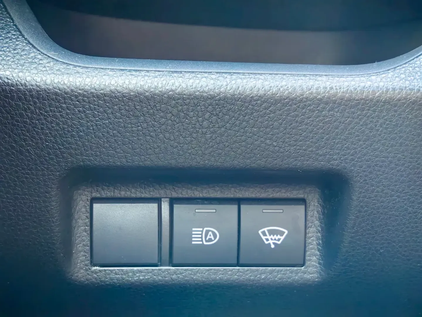Cumpara/ Vinde online Toyota RAV 4 2022 SH, la cel mai bun pret pentru tine!