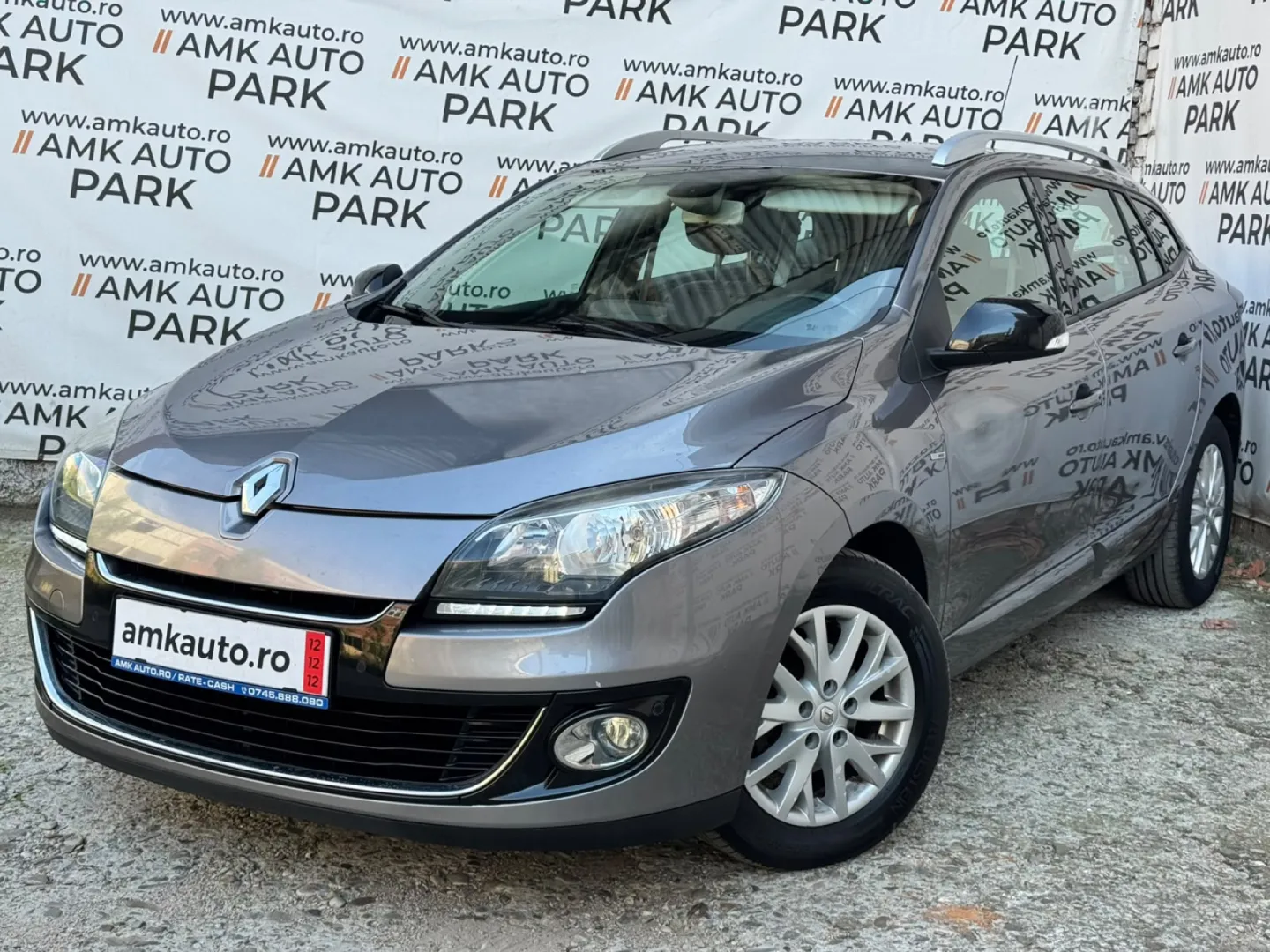 Cumpara/ Vinde online Renault  Megane 2013 SH, la cel mai bun pret pentru tine!