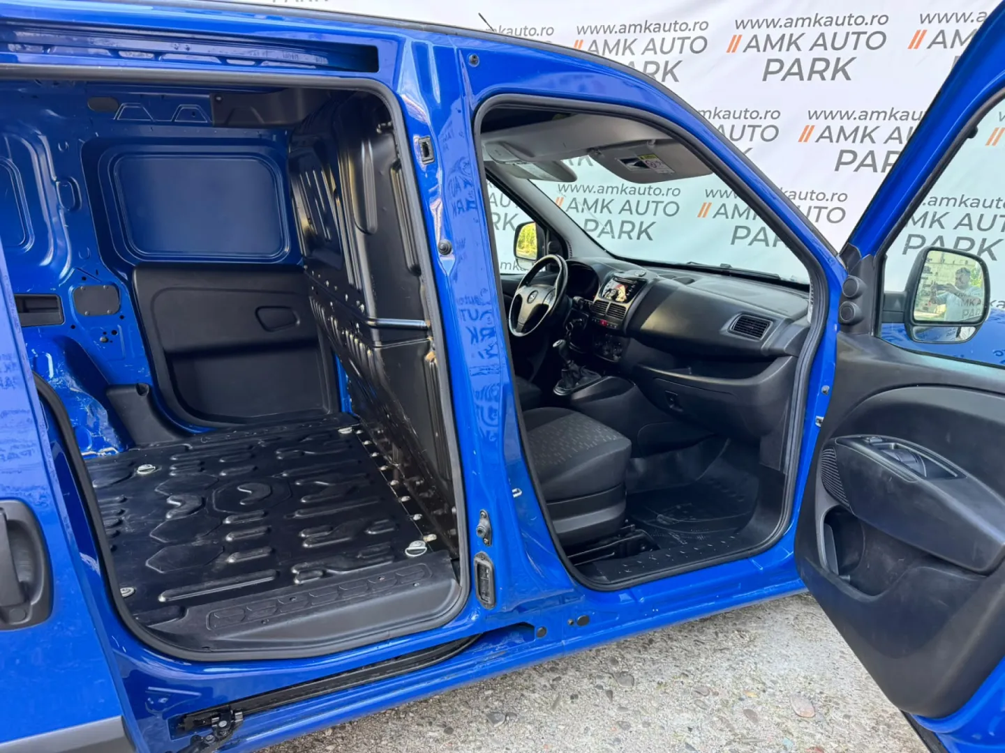 Cumpara/ Vinde online Opel Combo 2017 SH, la cel mai bun pret pentru tine!