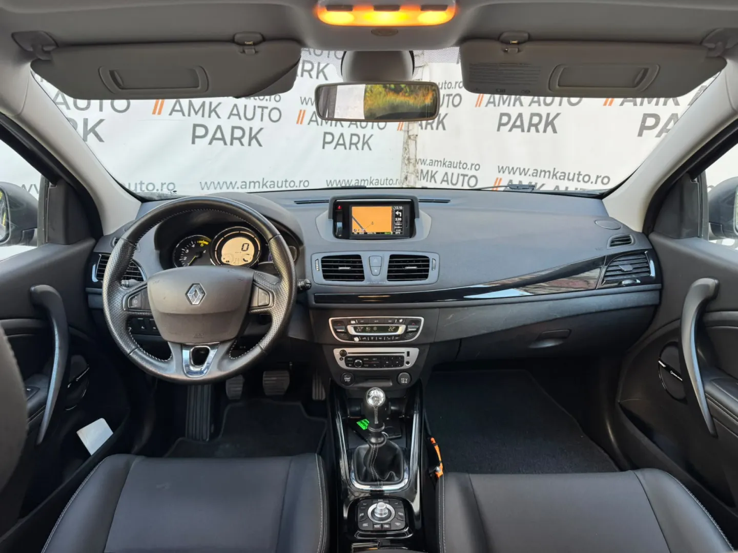 Cumpara/ Vinde online Renault  Megane 2013 SH, la cel mai bun pret pentru tine!