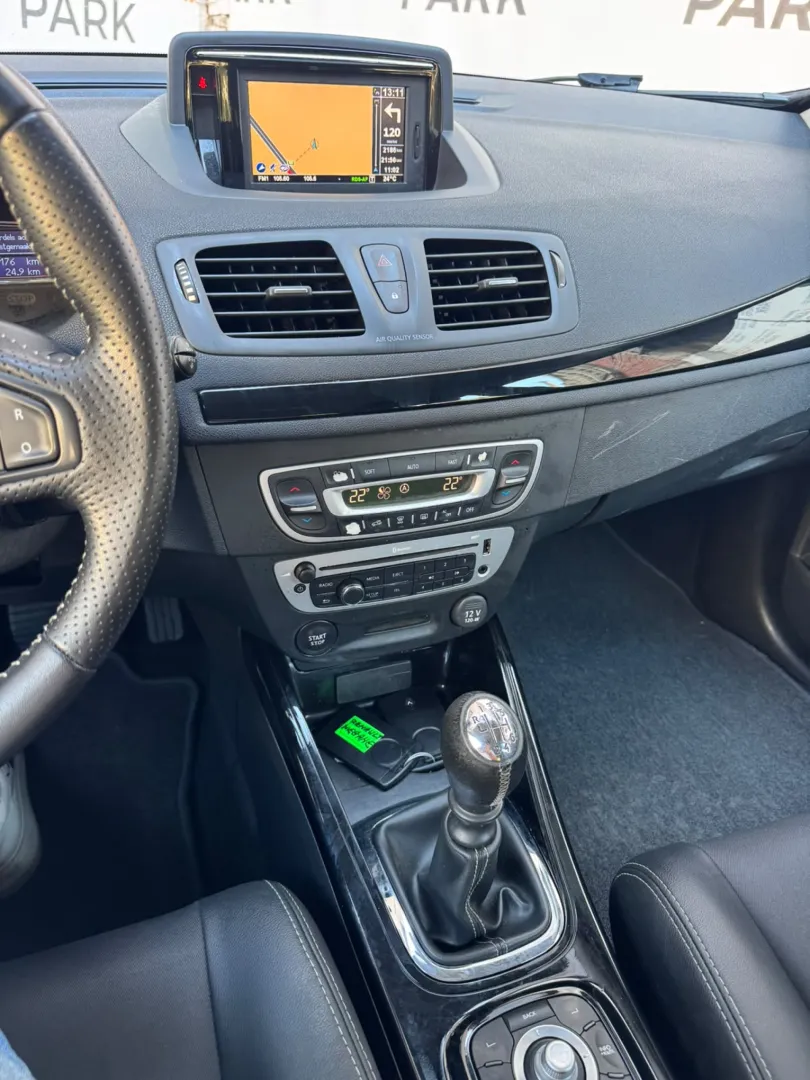 Cumpara/ Vinde online Renault  Megane 2013 SH, la cel mai bun pret pentru tine!