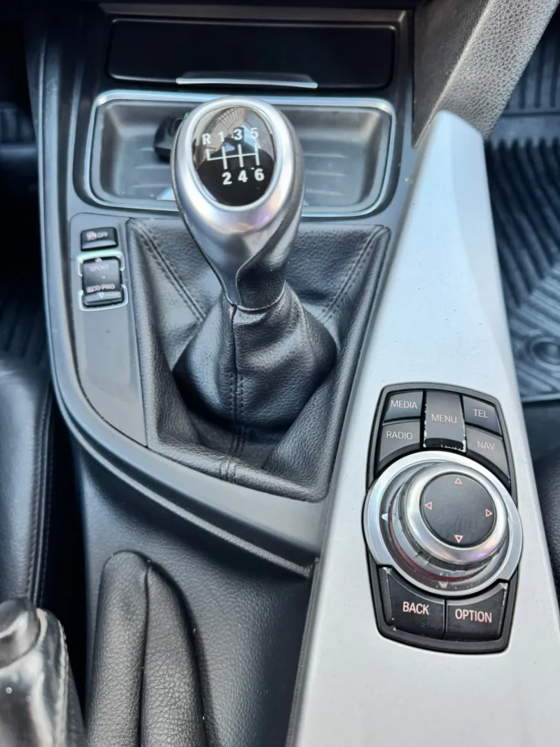 Cumpara/ Vinde online BMW 320 2013 SH, la cel mai bun pret pentru tine!