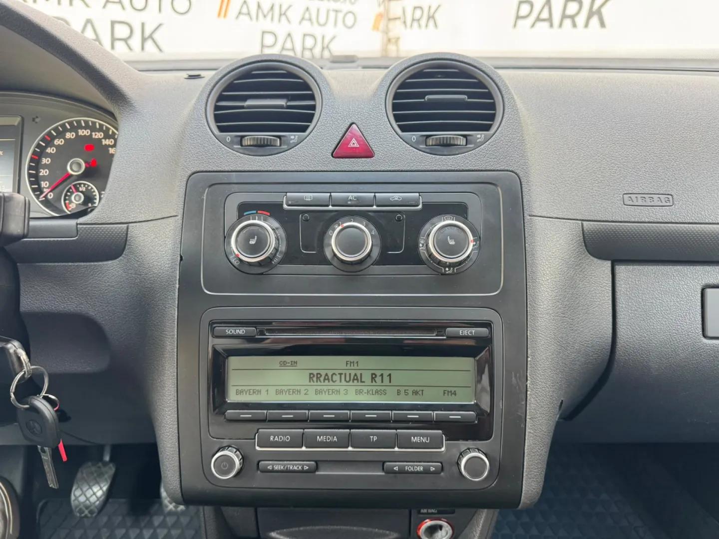 Cumpara/ Vinde online Volkswagen Caddy 2011 SH, la cel mai bun pret pentru tine!