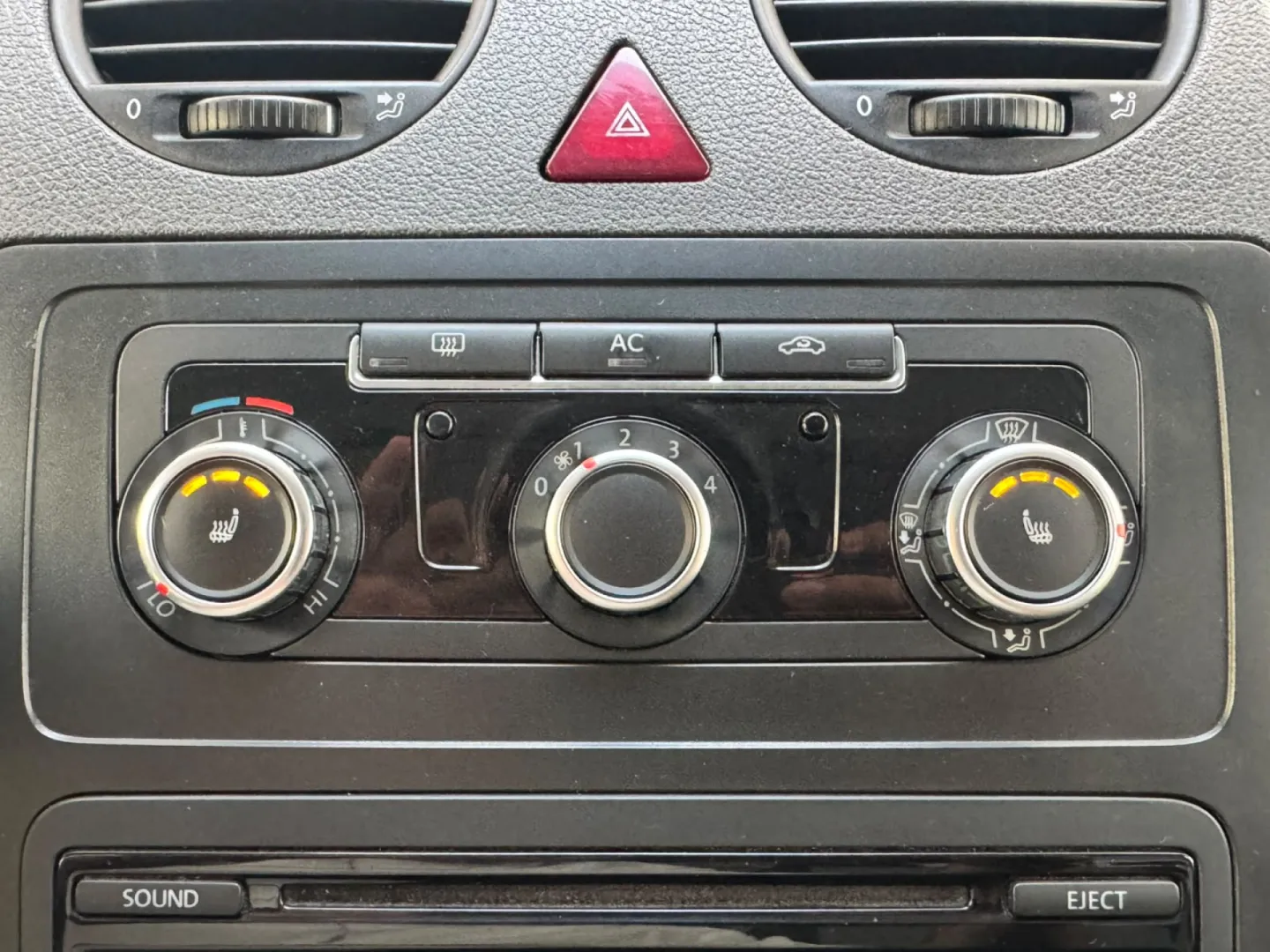 Cumpara/ Vinde online Volkswagen Caddy 2011 SH, la cel mai bun pret pentru tine!