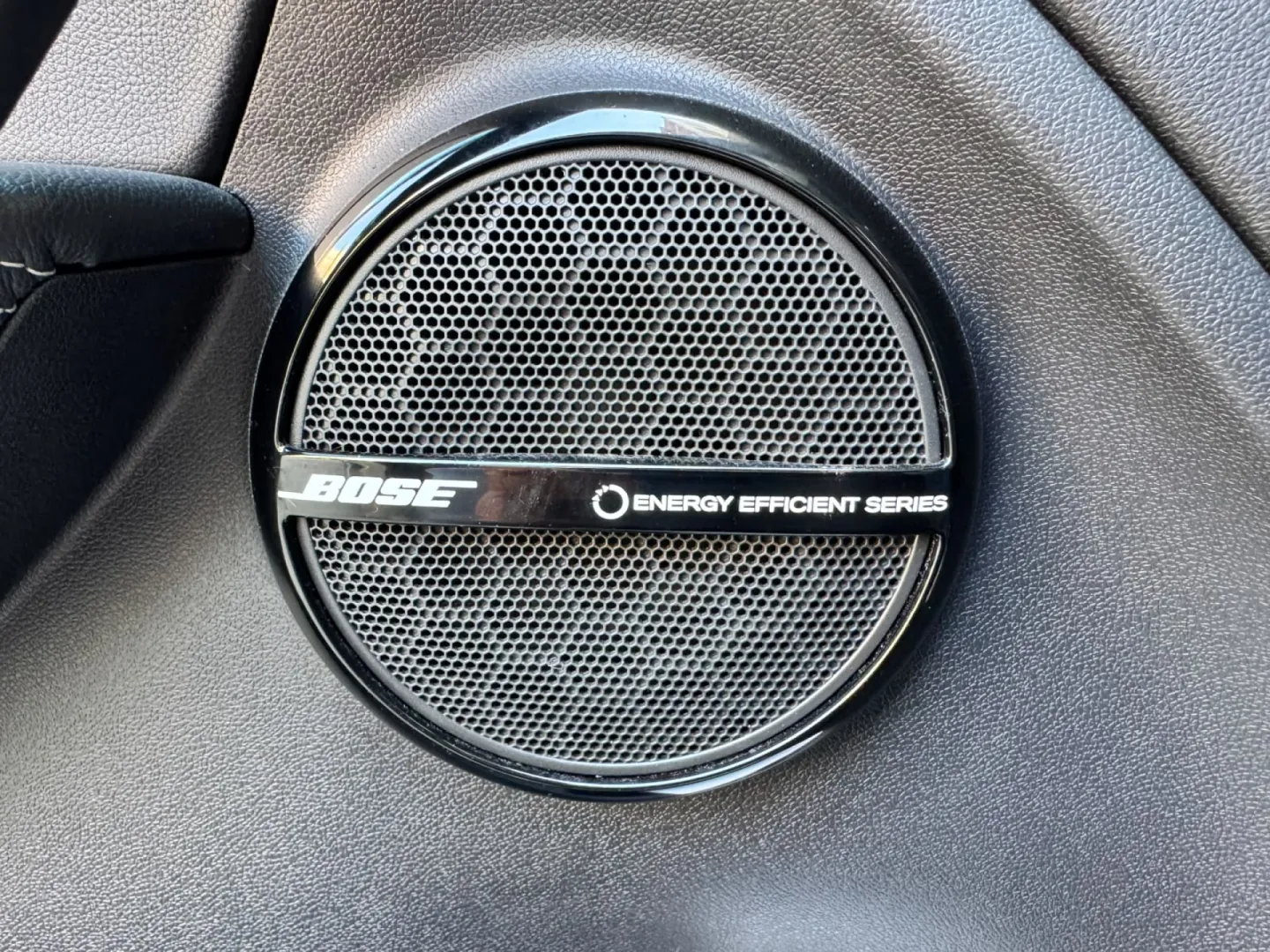 Cumpara/ Vinde online Renault  Megane 2013 SH, la cel mai bun pret pentru tine!