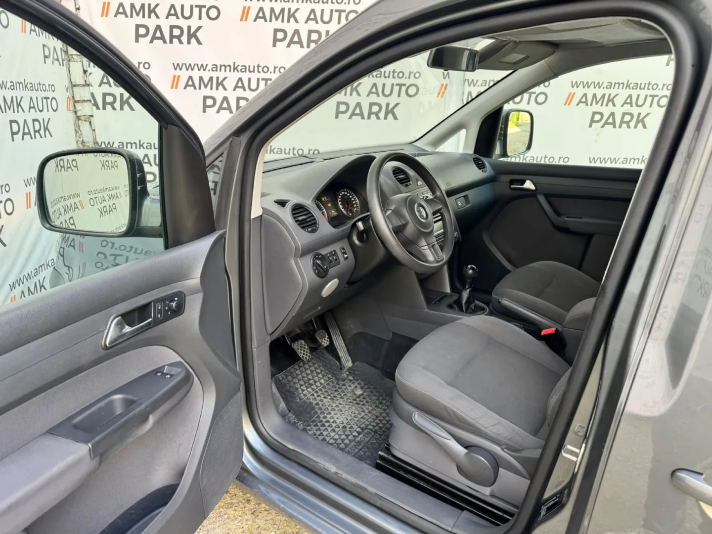 Cumpara/ Vinde online Volkswagen Caddy 2011 SH, la cel mai bun pret pentru tine!