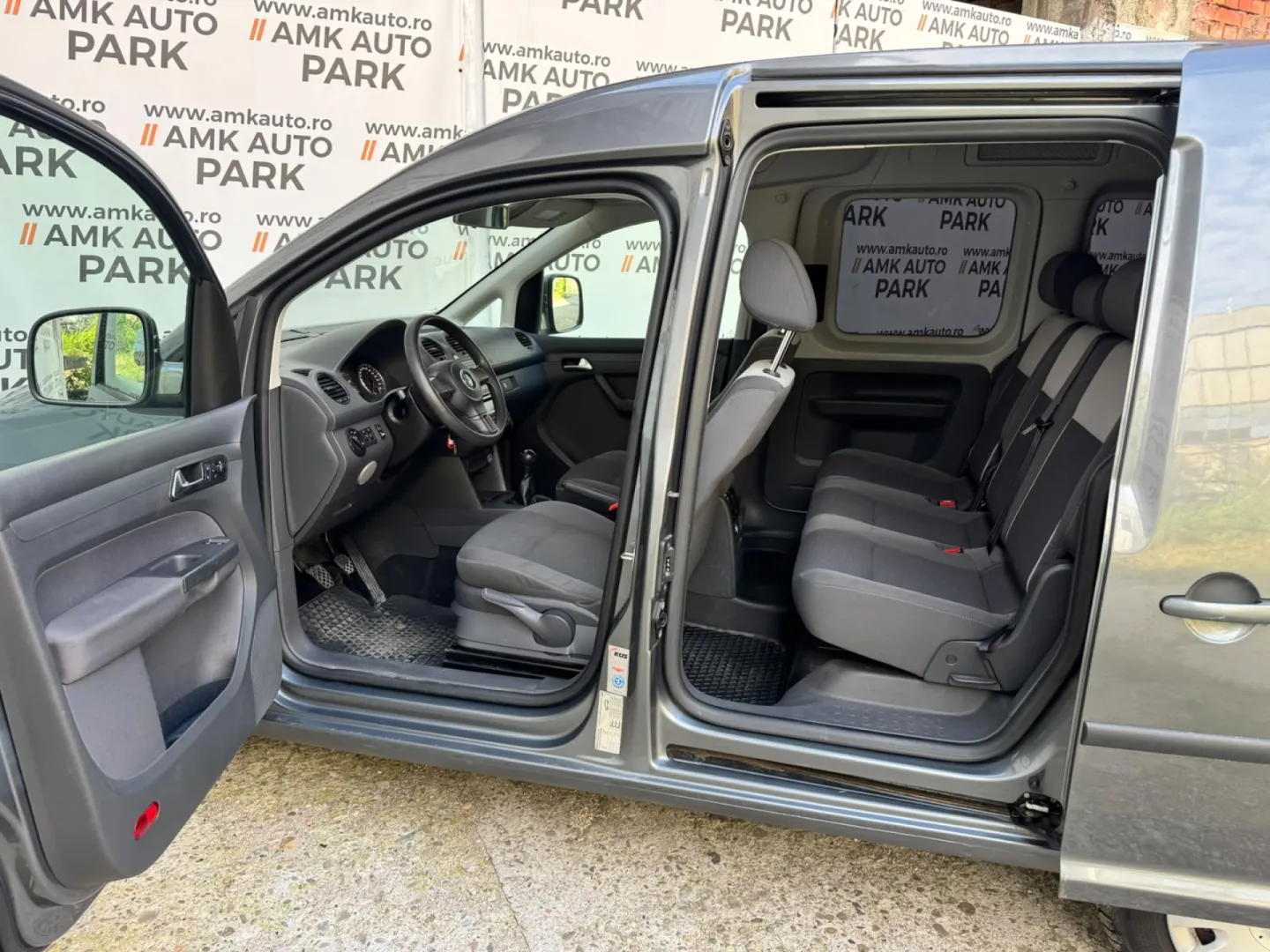 Cumpara/ Vinde online Volkswagen Caddy 2011 SH, la cel mai bun pret pentru tine!