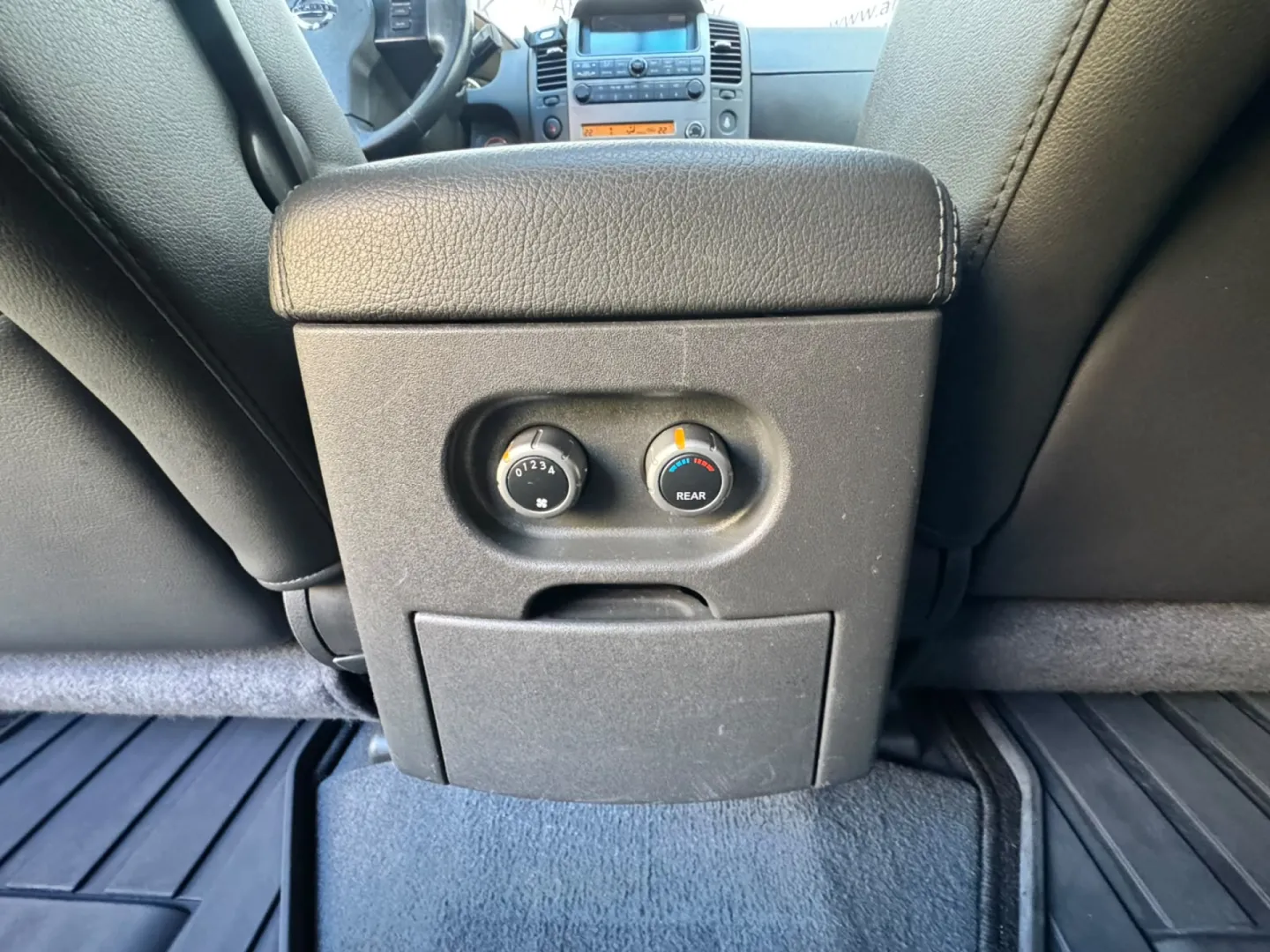 Cumpara/ Vinde online Nissan Pathfinder 2008 SH, la cel mai bun pret pentru tine!