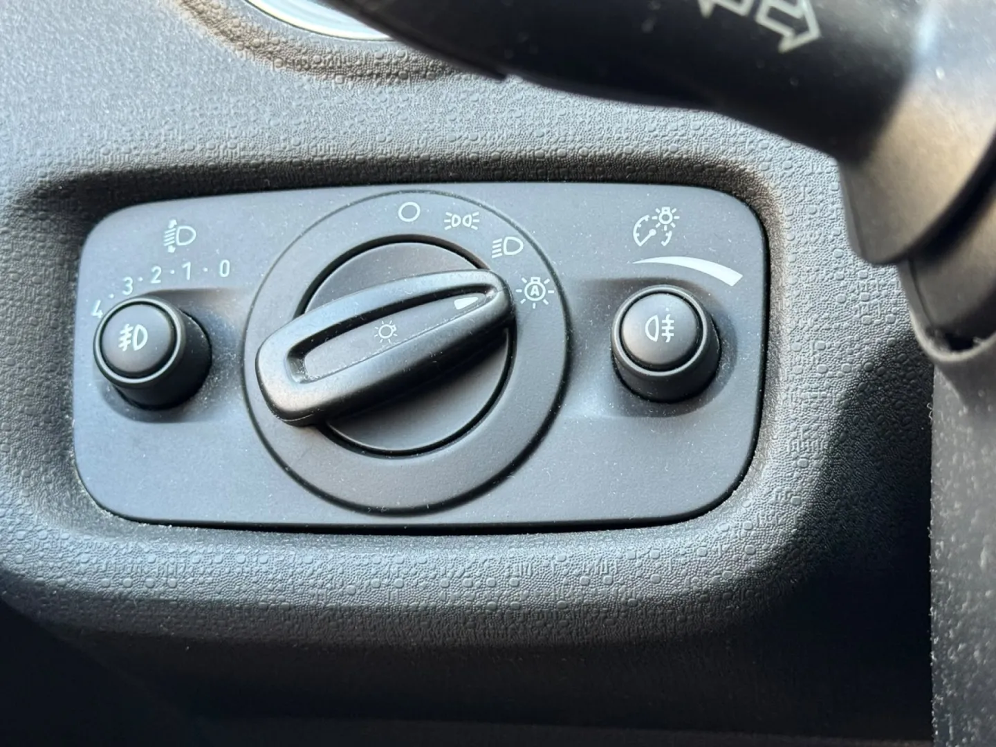 Cumpara/ Vinde online Ford Fiesta 2015 SH, la cel mai bun pret pentru tine!