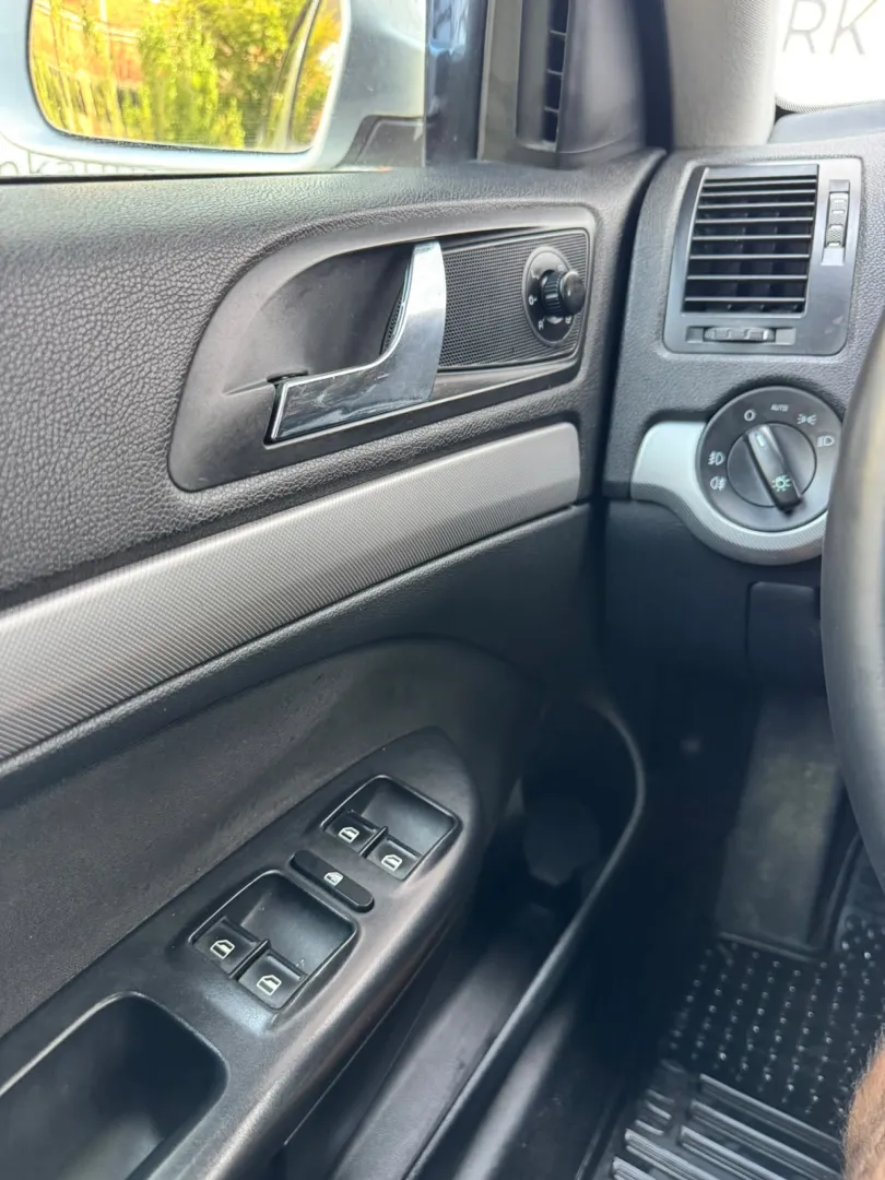 Cumpara/ Vinde online Skoda Octavia 2009 SH, la cel mai bun pret pentru tine!
