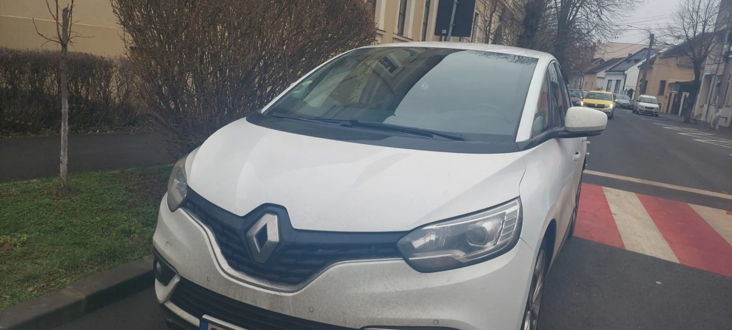 Cumpara/ Vinde online Renault  Scenic 2019 SH, la cel mai bun pret pentru tine!