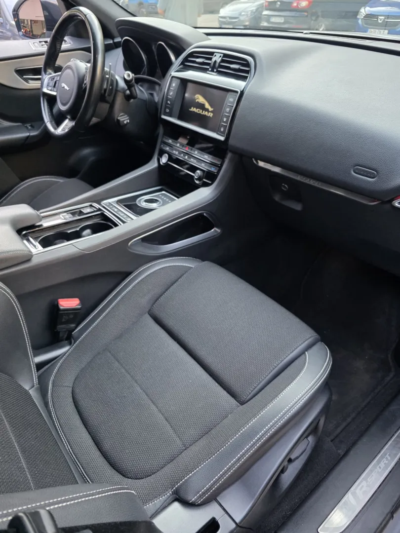 Cumpara/ Vinde online Jaguar F-Pace 2017 SH, la cel mai bun pret pentru tine!