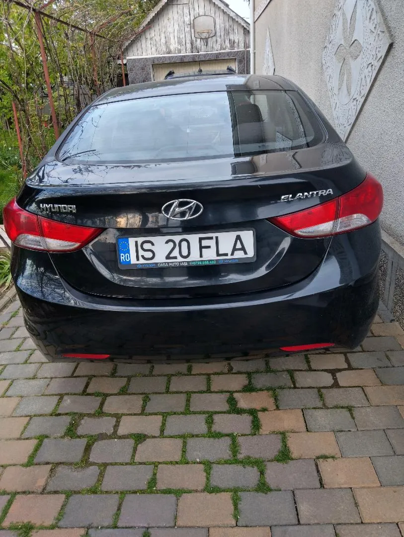 Cumpara/ Vinde online Hyundai Elantra 2012 SH, la cel mai bun pret pentru tine!