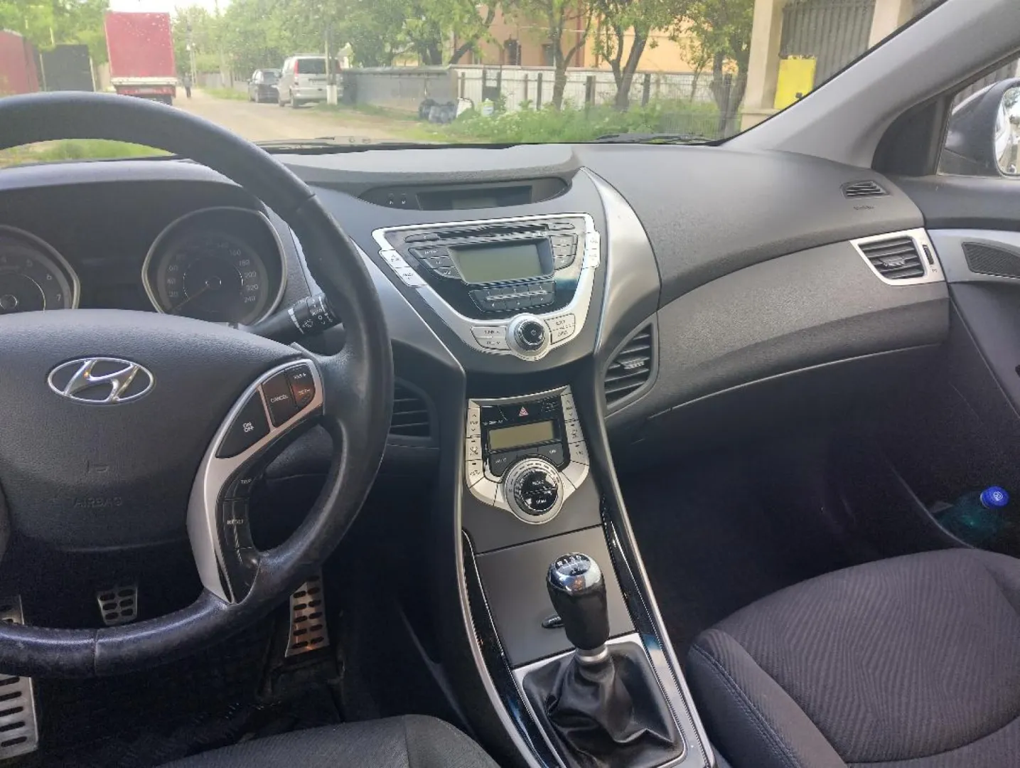 Cumpara/ Vinde online Hyundai Elantra 2012 SH, la cel mai bun pret pentru tine!