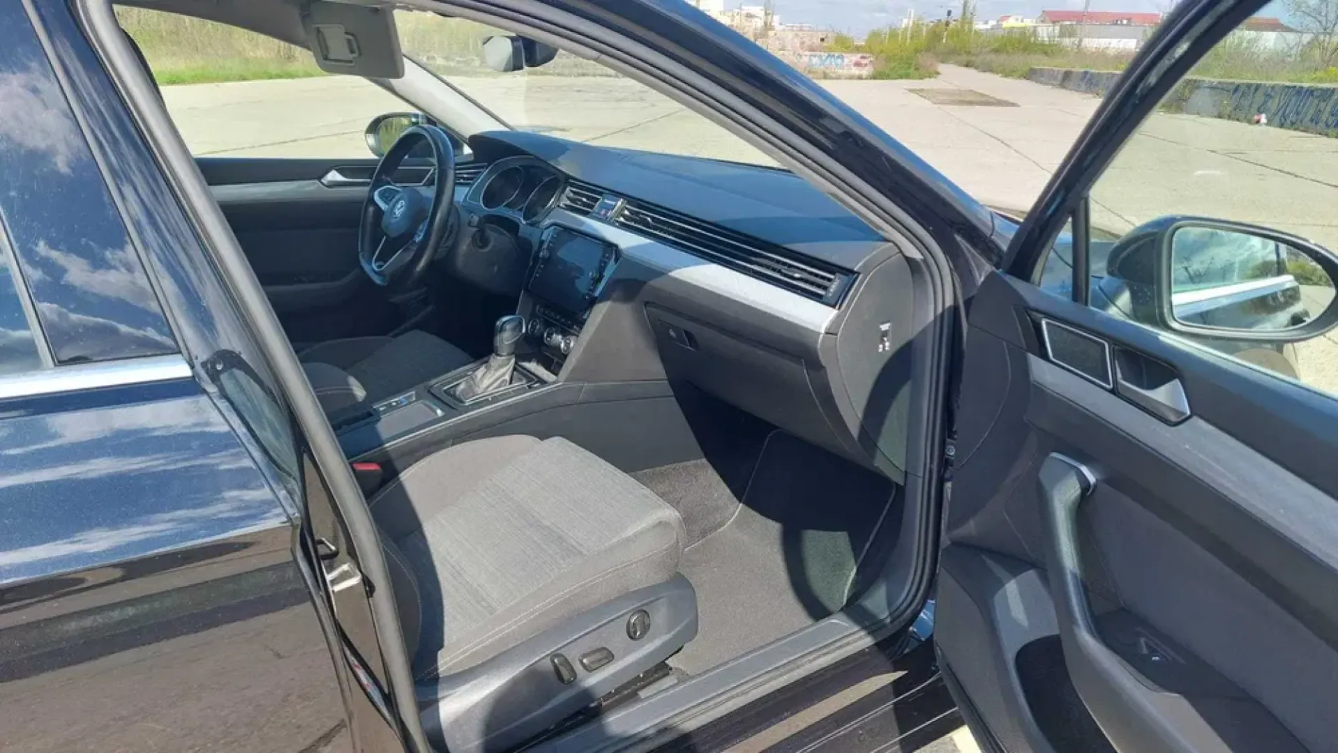 Cumpara/ Vinde online Volkswagen Passat 2020 SH, la cel mai bun pret pentru tine!
