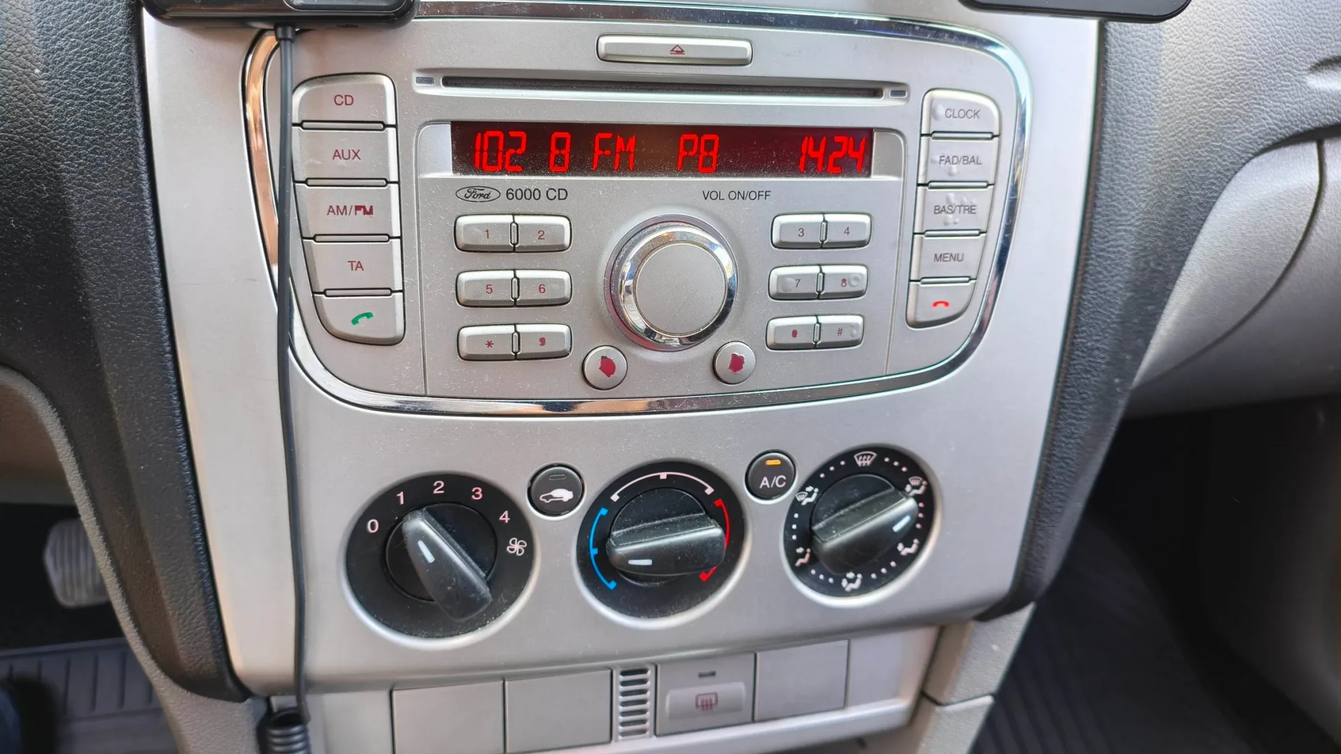 Cumpara/ Vinde online Ford Focus 2008 SH, la cel mai bun pret pentru tine!
