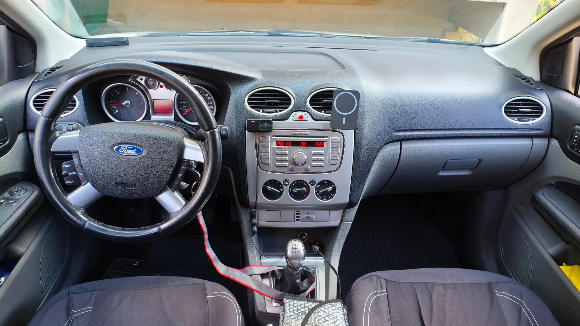 Cumpara/ Vinde online Ford Focus 2008 SH, la cel mai bun pret pentru tine!