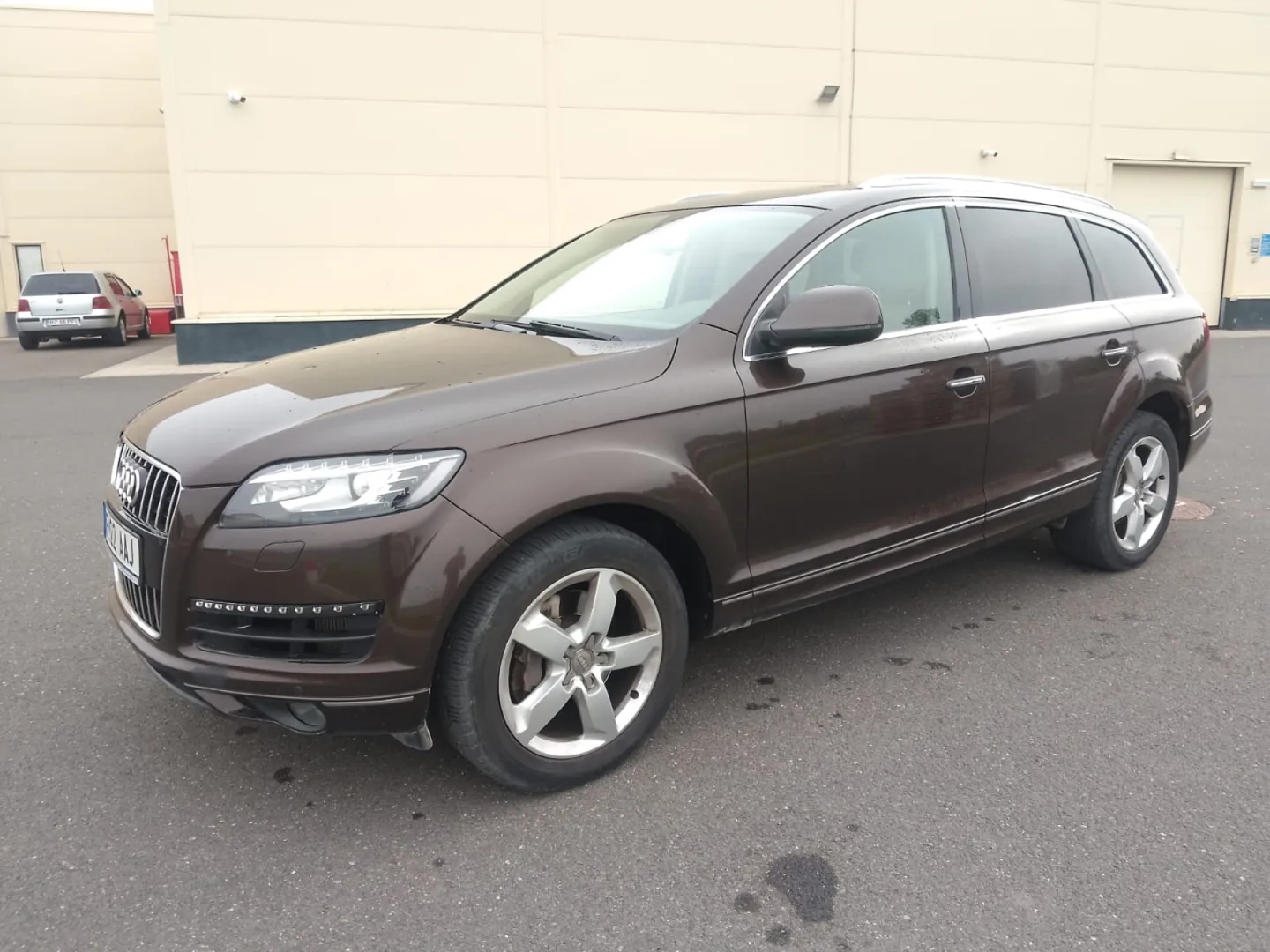 Cumpara/ Vinde online Audi Q7 2011 SH, la cel mai bun pret pentru tine!