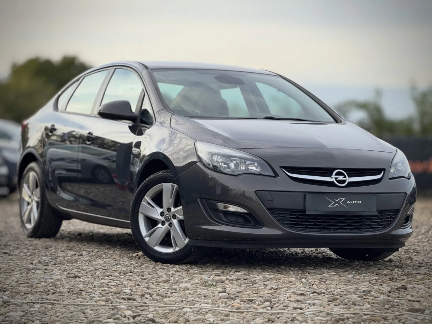 Cumpara/ Vinde online Opel Astra 2013 SH, la cel mai bun pret pentru tine!