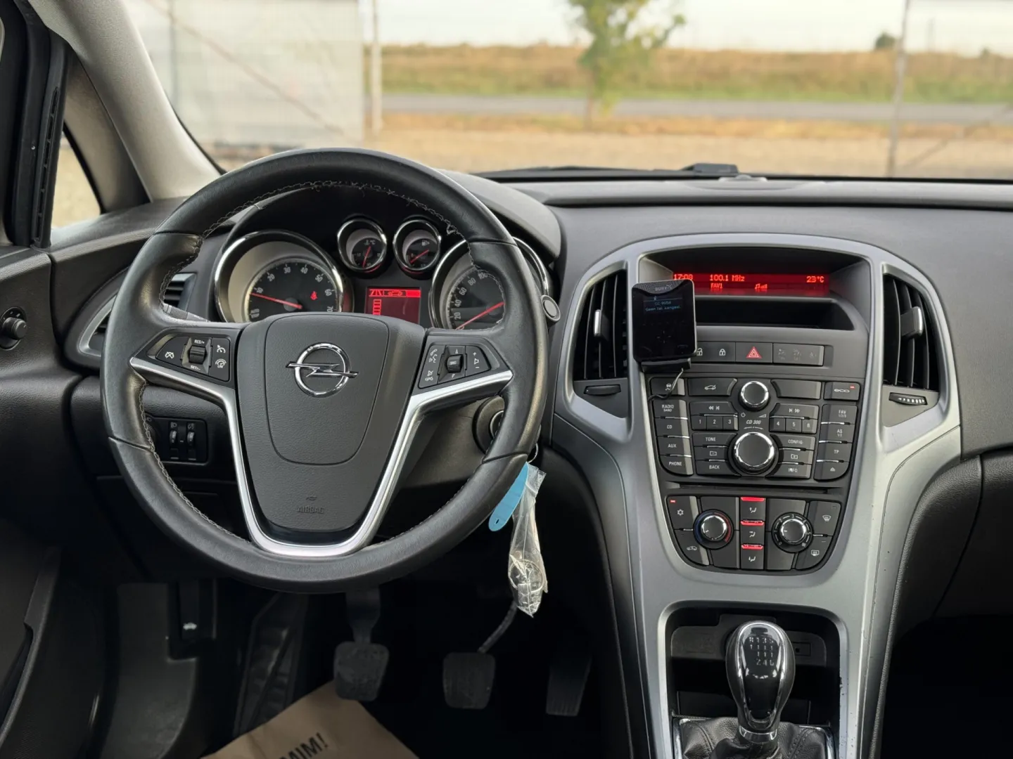 Cumpara/ Vinde online Opel Astra 2013 SH, la cel mai bun pret pentru tine!