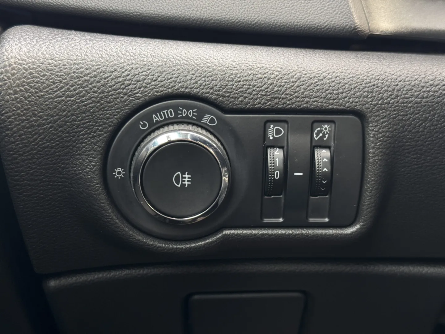 Cumpara/ Vinde online Opel Astra 2013 SH, la cel mai bun pret pentru tine!