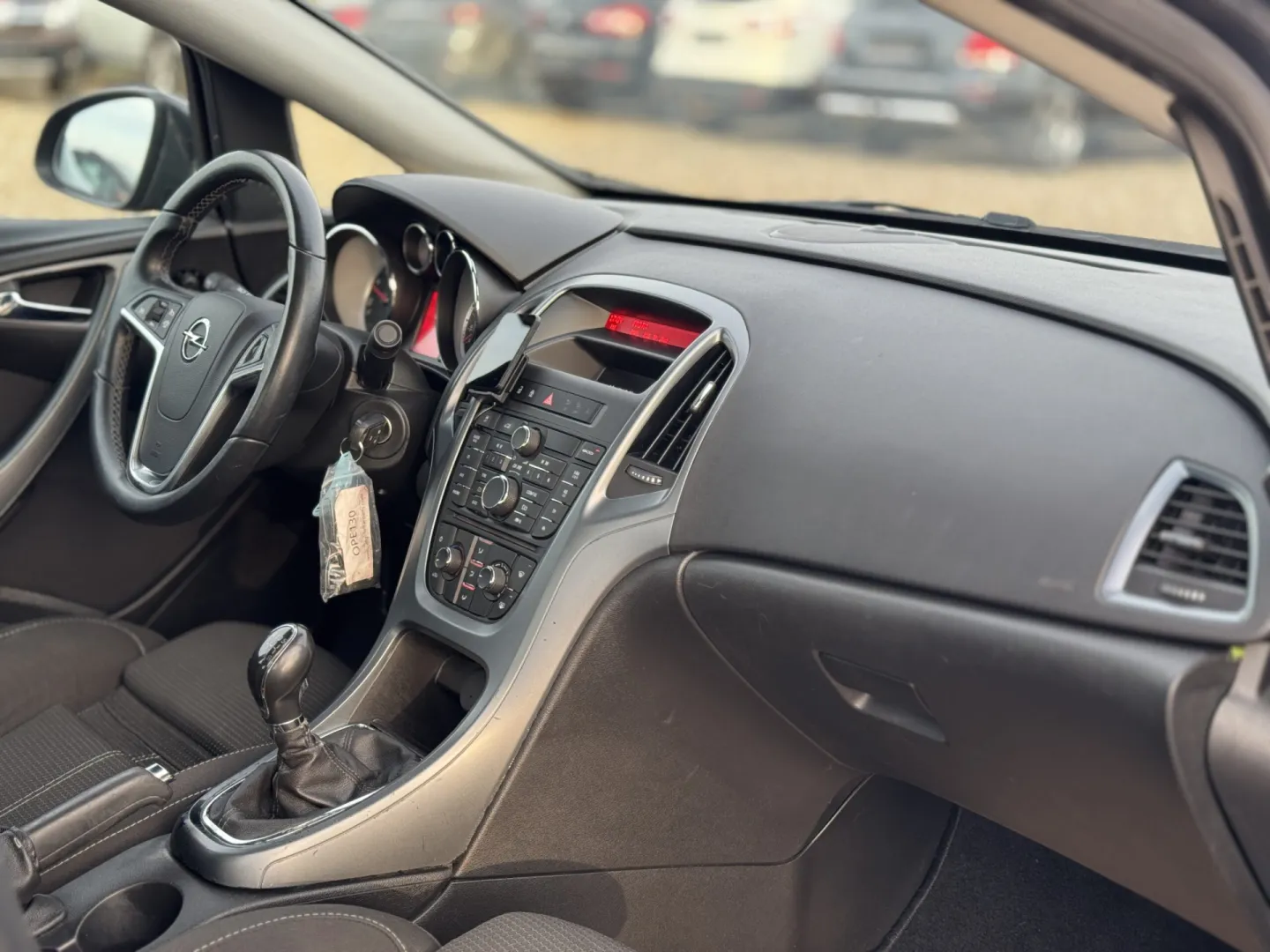 Cumpara/ Vinde online Opel Astra 2013 SH, la cel mai bun pret pentru tine!