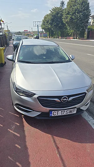 Cumpără / Vinde Opel Insignia 2018 SH, la cel mai bun pret pentru tine!