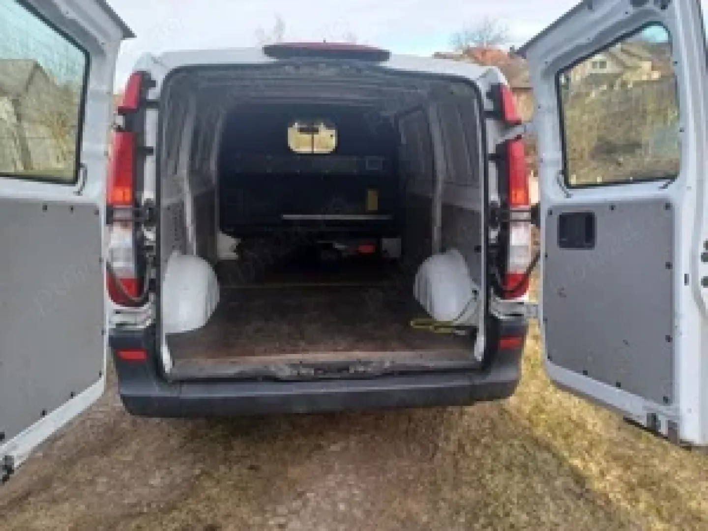 Cumpara/ Vinde online Mercedes-Benz Vito 2013 SH, la cel mai bun pret pentru tine!