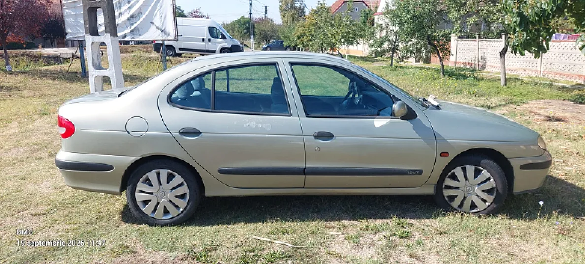 Cumpără / Vinde Renault Megane 2000 SH, la cel mai bun pret pentru tine!