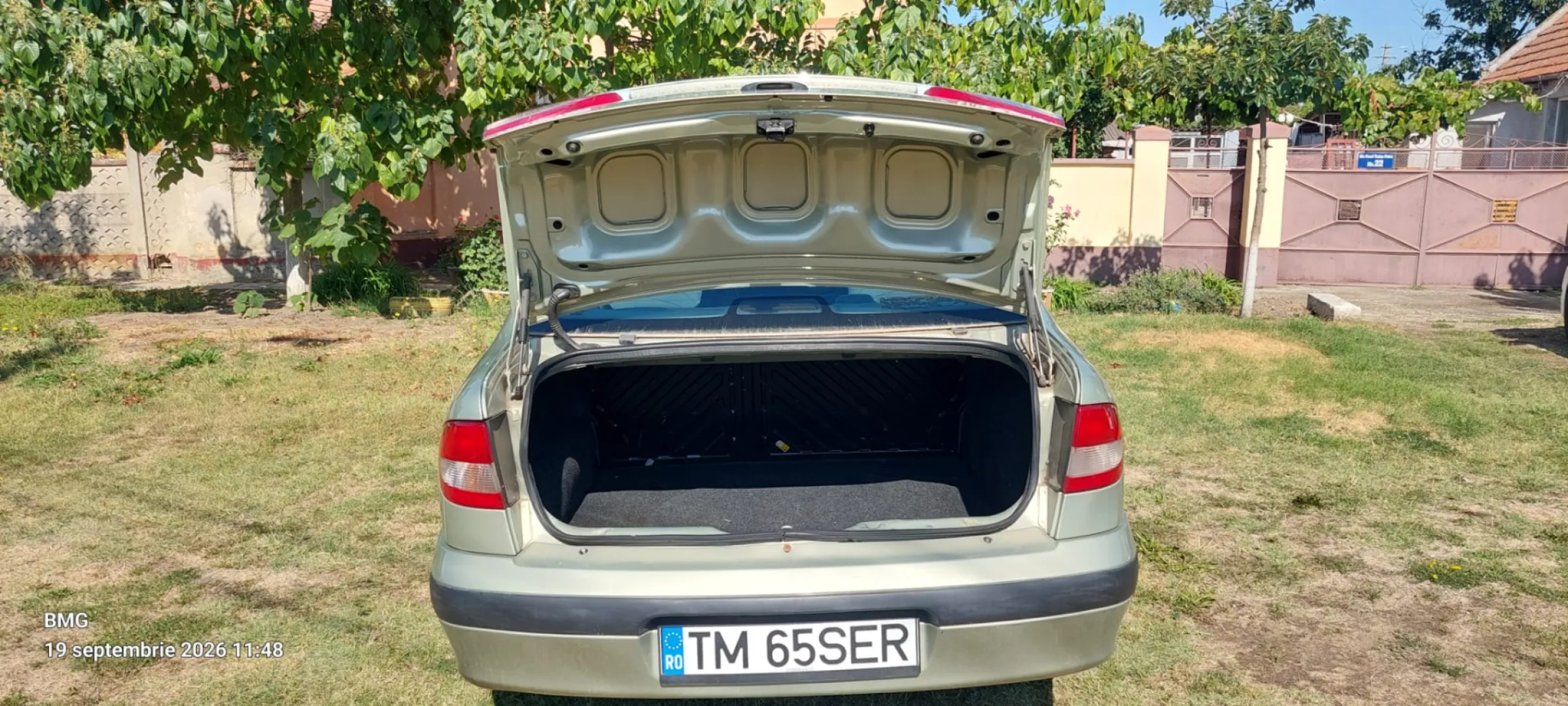 Cumpara/ Vinde online Renault Megane 2000 SH, la cel mai bun pret pentru tine!