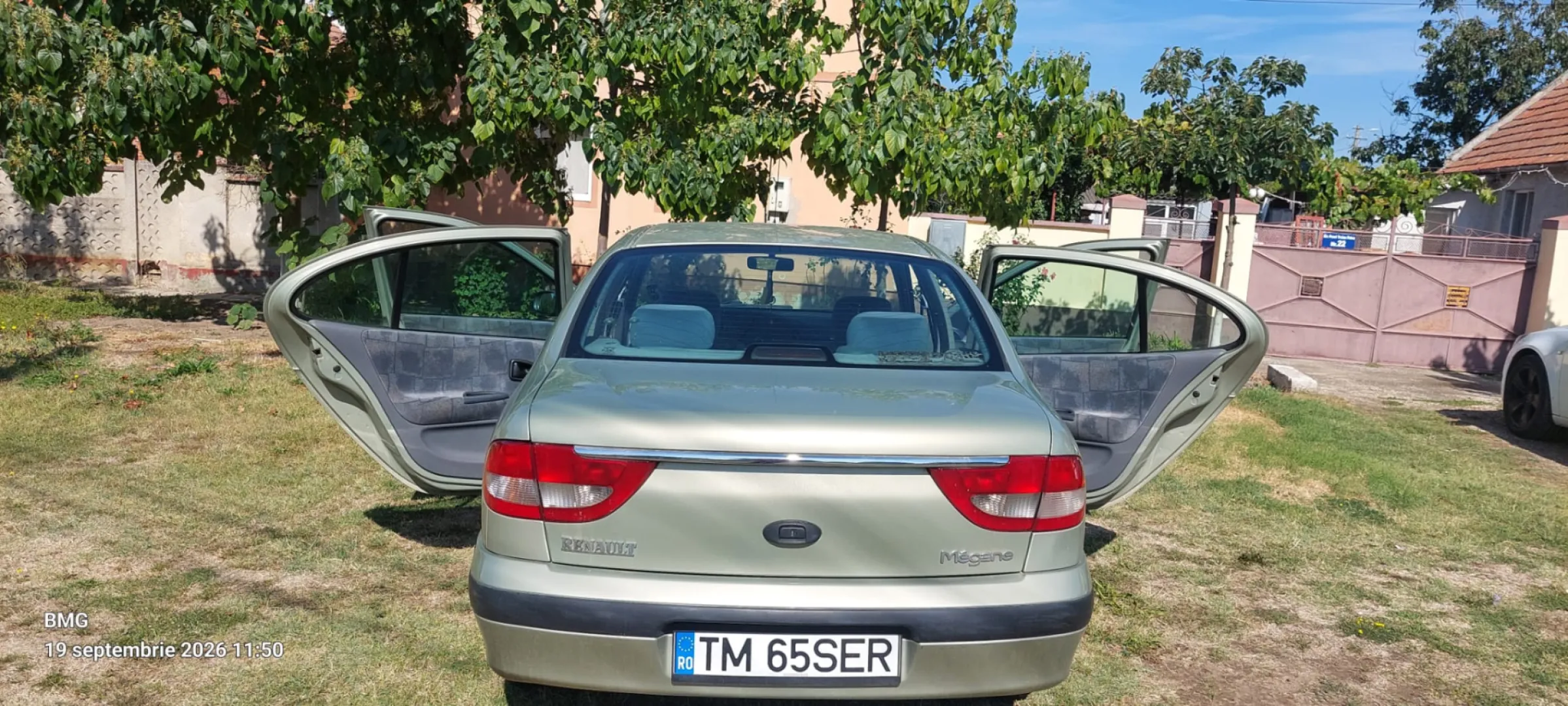 Cumpara/ Vinde online Renault Megane 2000 SH, la cel mai bun pret pentru tine!