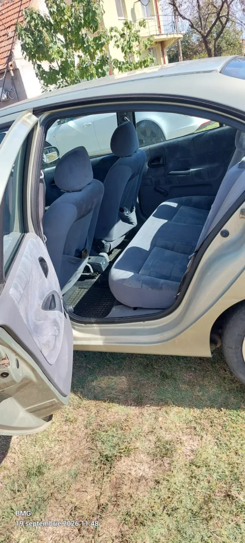 Cumpara/ Vinde online Renault Megane 2000 SH, la cel mai bun pret pentru tine!