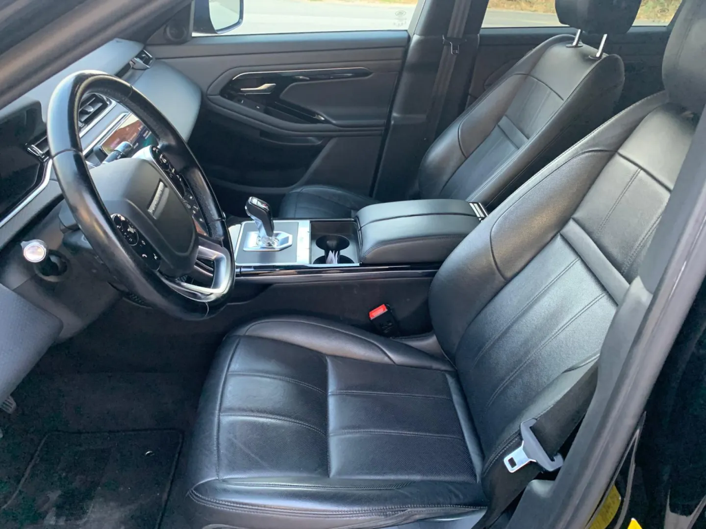 Cumpara/ Vinde online Land Rover Range Rover Evoque 2020 SH, la cel mai bun pret pentru tine!