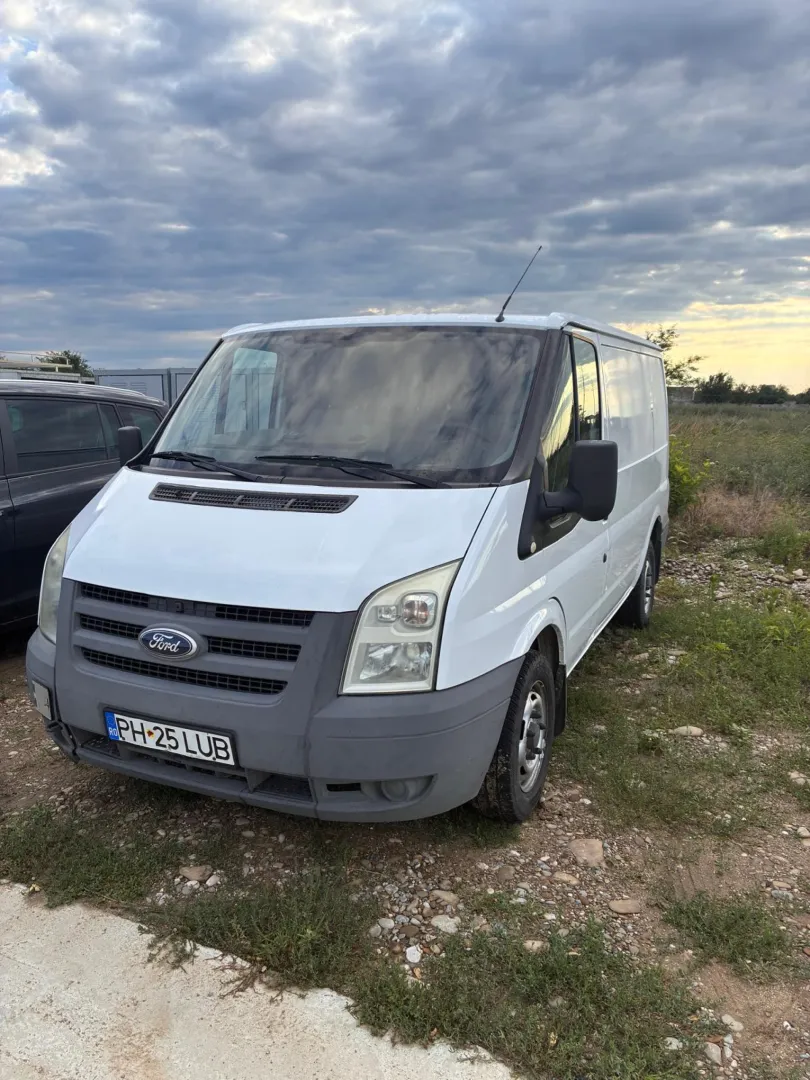 Cumpara/ Vinde online Ford Transit Connect 2010 SH, la cel mai bun pret pentru tine!