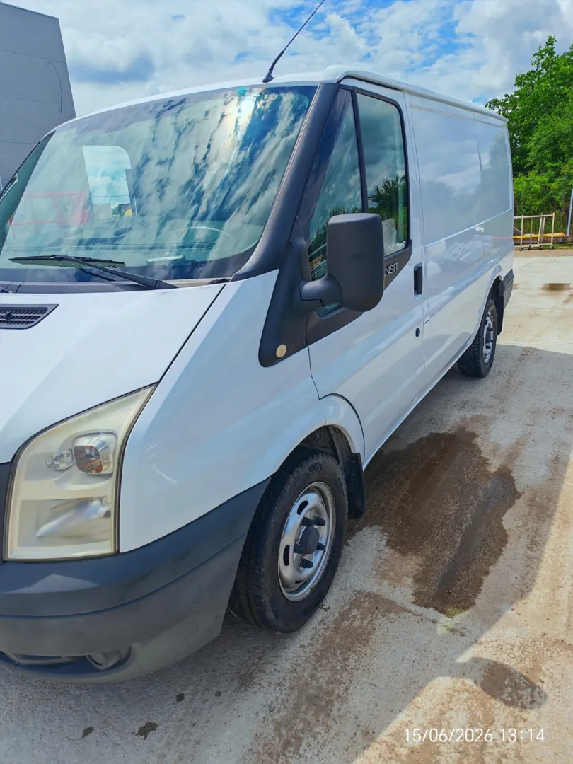 Cumpara/ Vinde online Ford Transit Connect 2010 SH, la cel mai bun pret pentru tine!