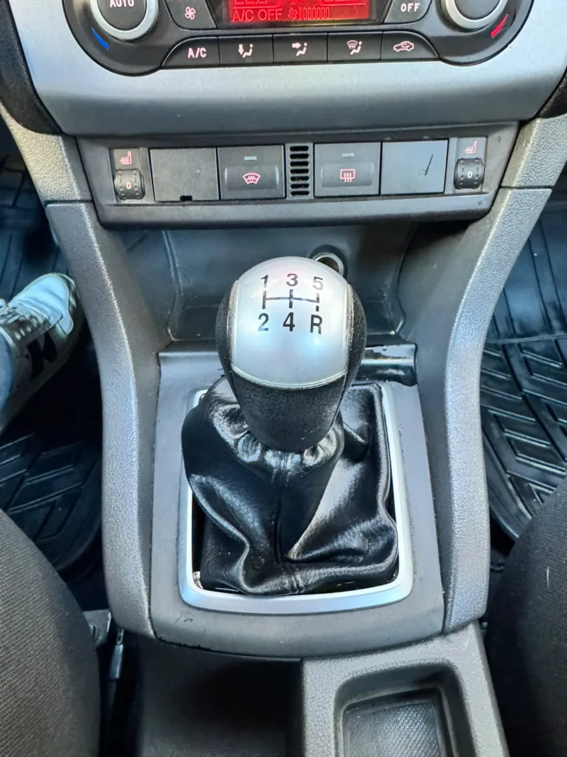 Cumpara/ Vinde online Ford Focus 2007 SH, la cel mai bun pret pentru tine!